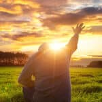 10 Maneras De Glorificar A Dios En La Vida Cotidiana