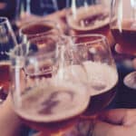 Las 30 Mejores Escrituras Bíblicas Sobre El Alcohol