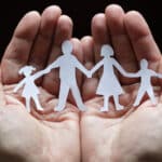 25 Oraciones Edificantes Para La Protección De La Familia